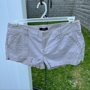 Women’s Express Casual Khaki Shorts Sz 10